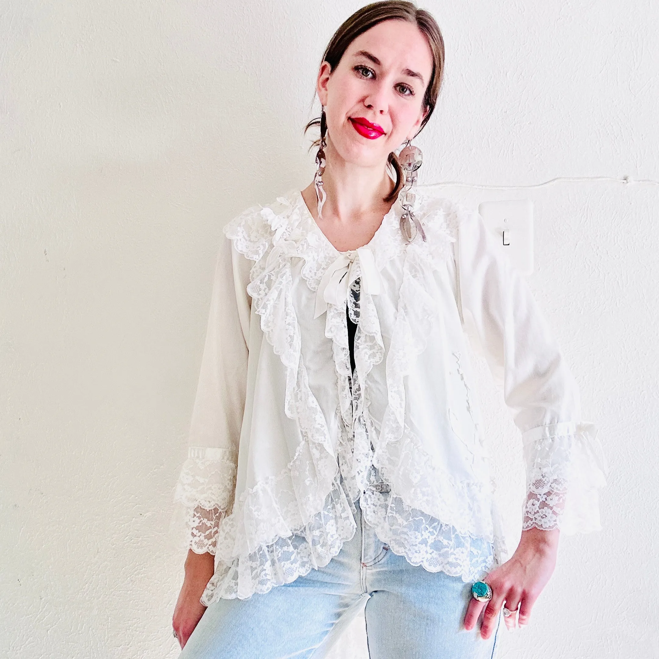 80'S VINTAGE WHITE LACE LINGERIE ROBE // SIZE MEDIUM LARGE