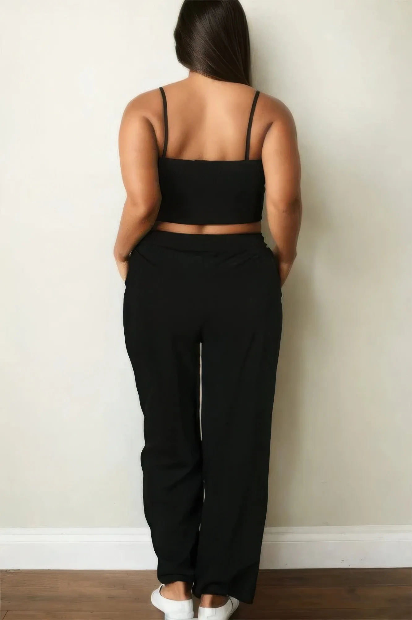 Black Plus Size Bustier Cami Crop Top & Pants Set– Sleek and Stylish Look!