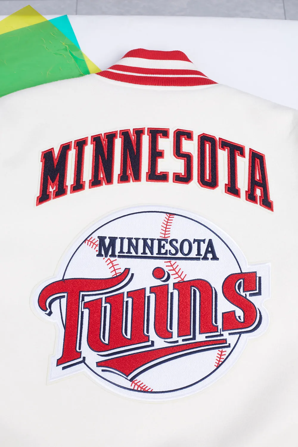 MLB MINNESOTA TWINS RETRO CLASSIC MEN'S RIB VARSITY JACKET (EGGSHELL/ RED)