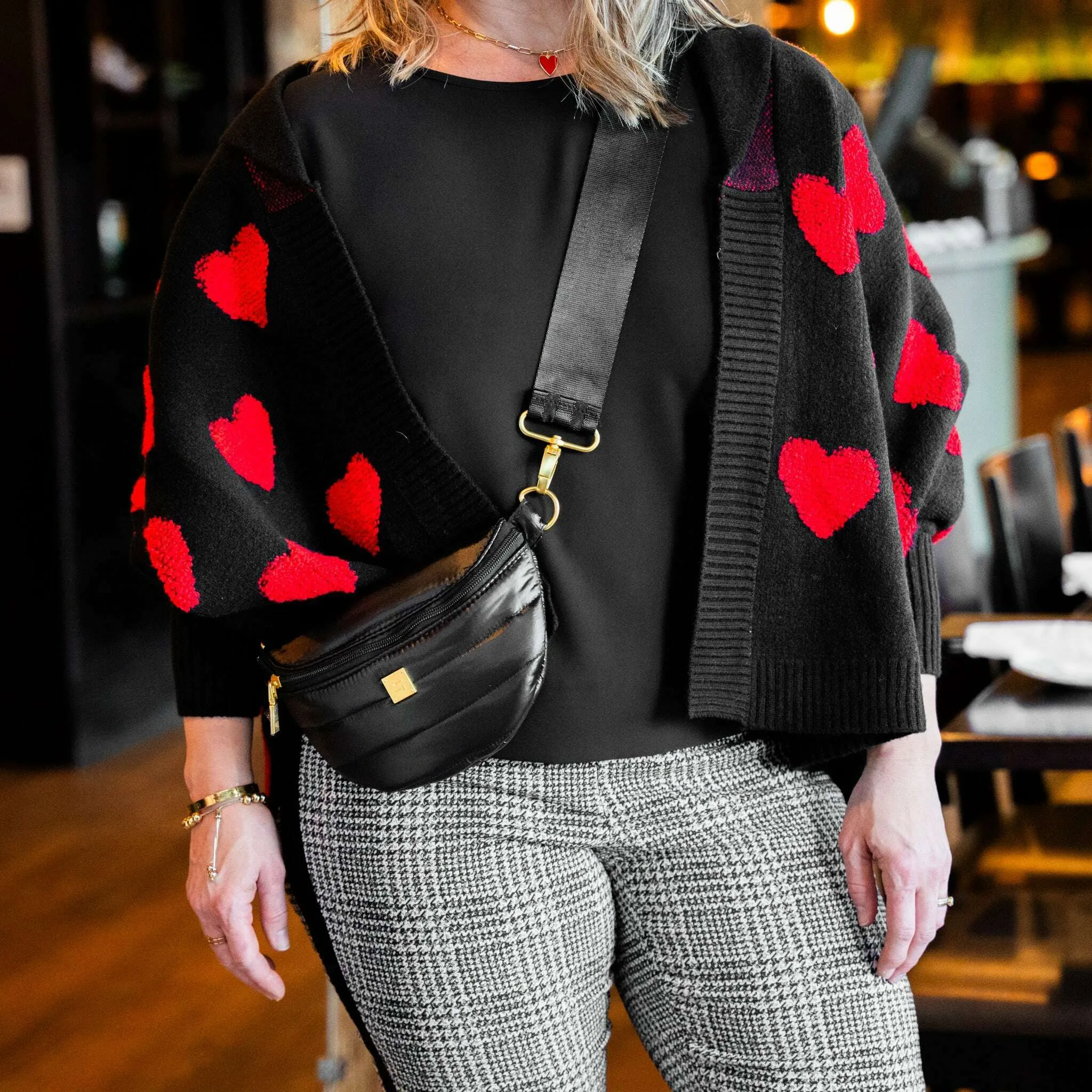 Saachi - RIBBED HEART SWEATER - Black & Red