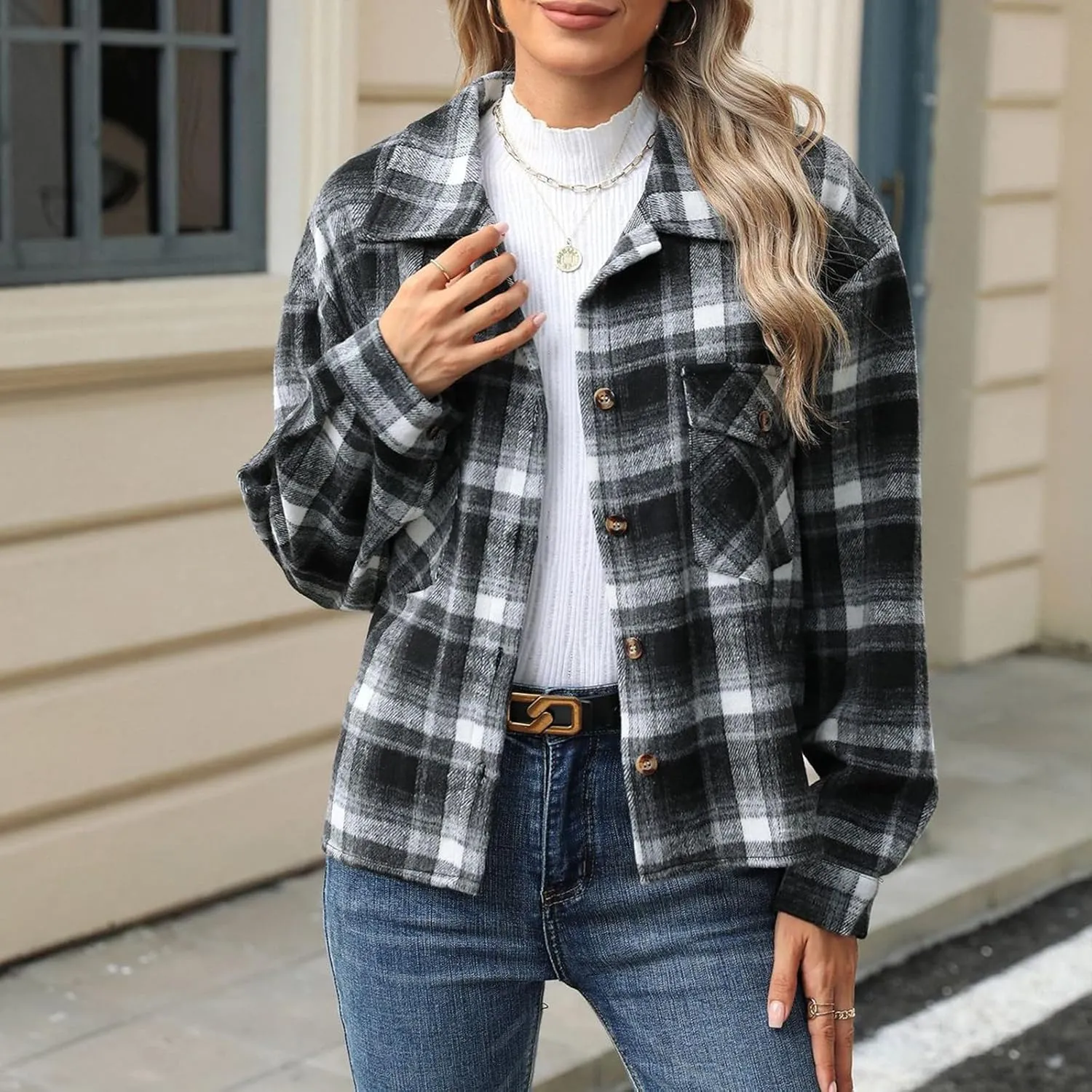 Women's Flannel Jacket Shirts Plaid Button Down Casual Coats 2024 Trendy Fleece Lined Fall Outerwear with Pockets